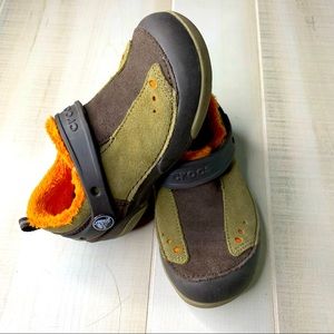 Crocs Child’s Fleece Lined Brown/Tan/Orange Shoe size Child’s 10